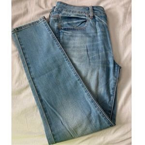 American Eagle Outfitters light colored jeggings